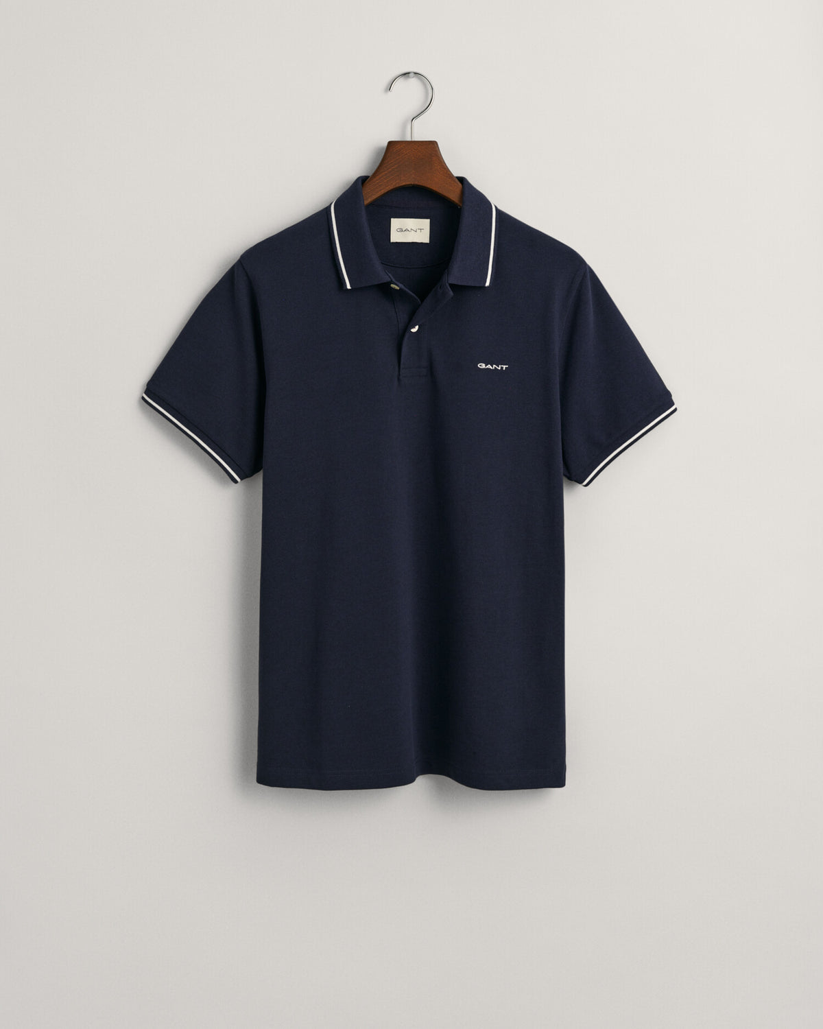 EVENING BLUE, TIPPING SS PIQUE POLO, FLAT-LAY BY GANT AU.