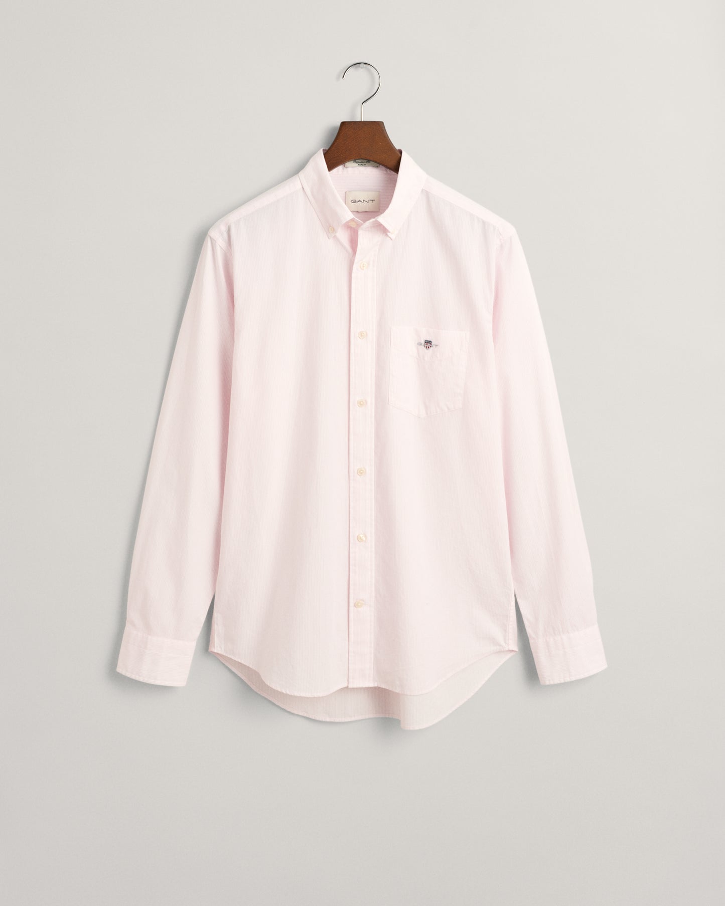LIGHT PINK, REG CLASSIC POPLIN BANKER SHIRT BY GANT AU.
