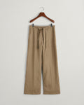 DRIED CLAY, REL TIE WAIST PANTS, FLAT-LAY BY GANT AU.