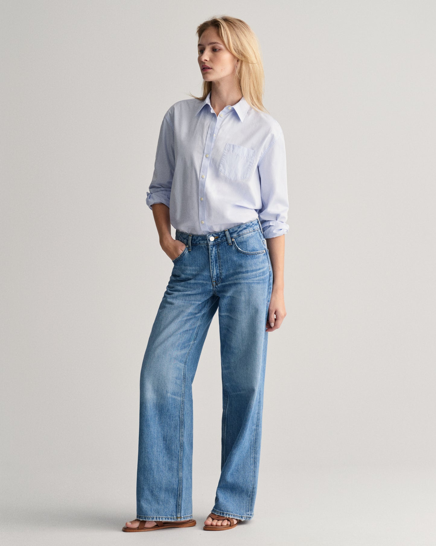 LIGHT BLUE, REL CLASSIC POPLIN SHIRT BY GANT AU.