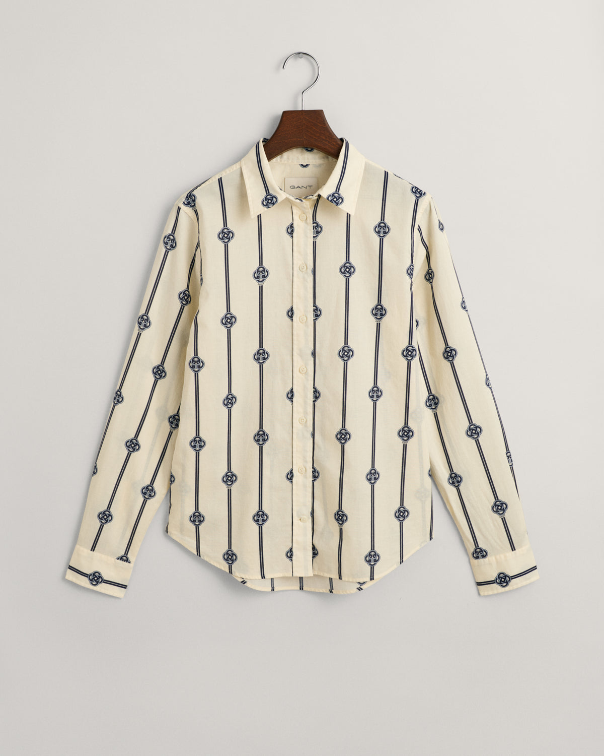 CLASSIC BLUE, REG MONOGRAM STRIPED COT VOILE, FLAT-LAY BY GANT AU.