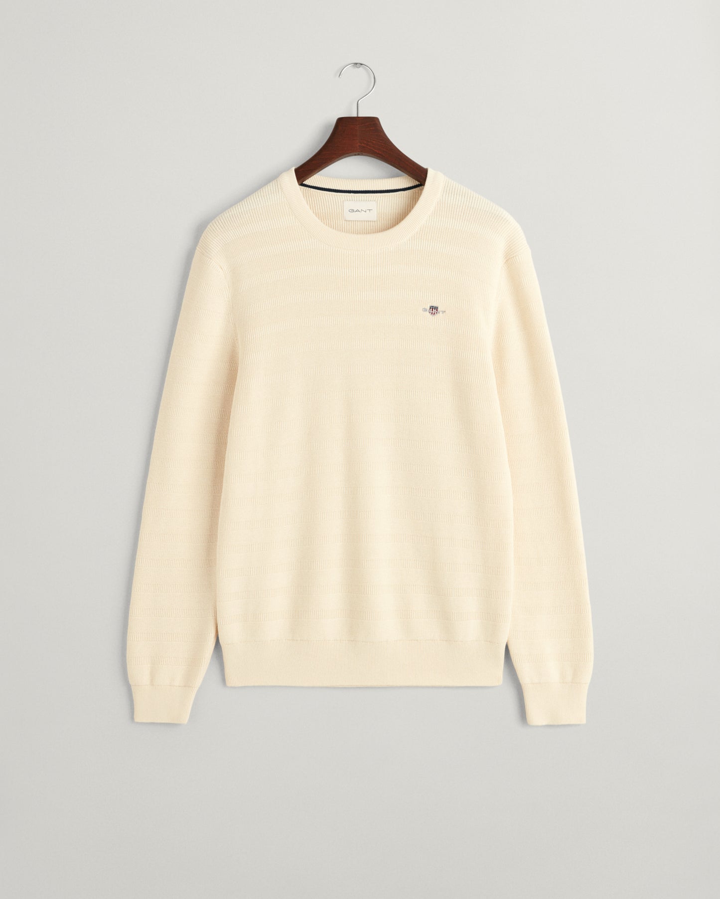 CREAM, STRIPE TEXTURED COTTON  C-NECK, FLAT-LAY BY GANT AU.