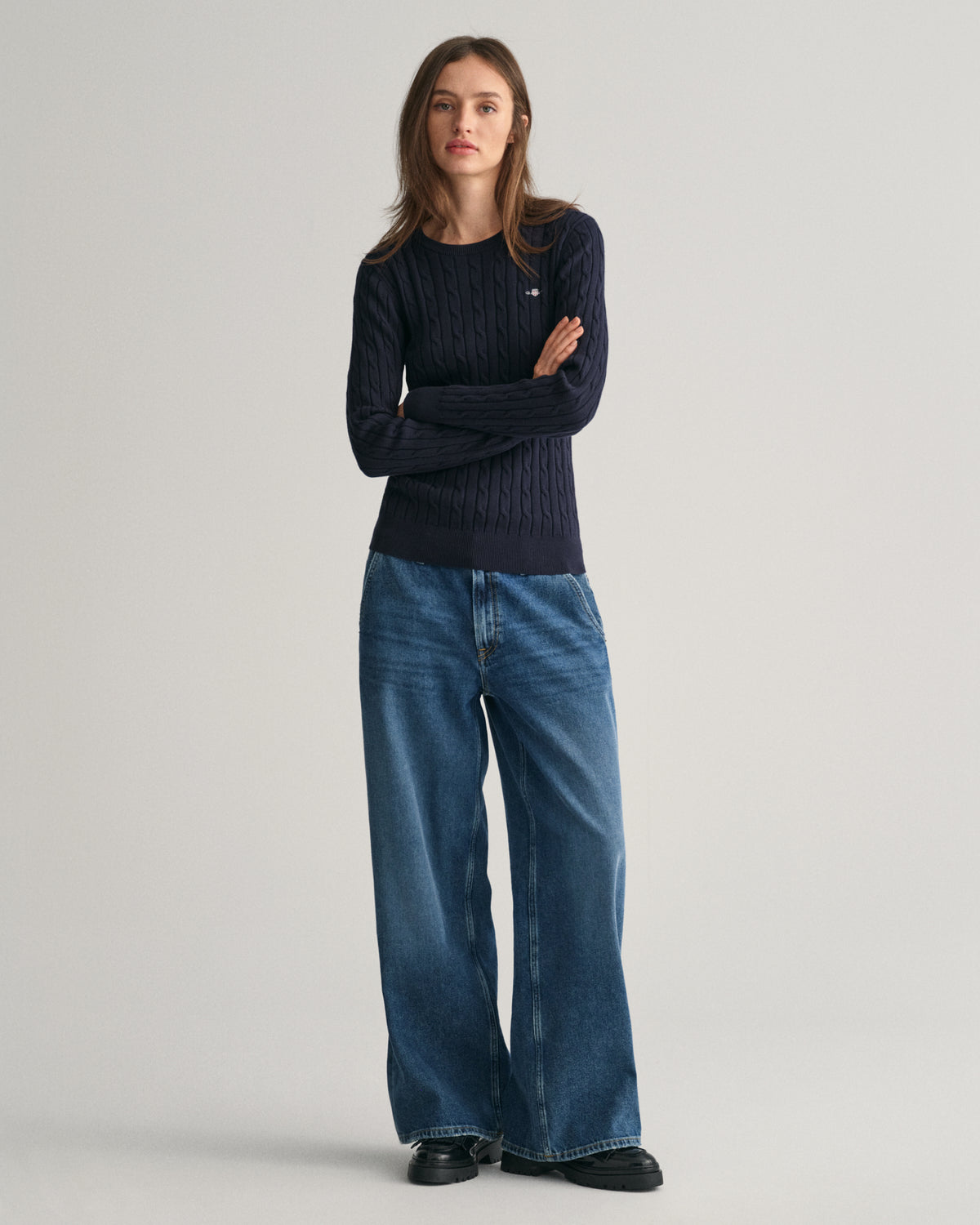 EVENING BLUE, STRETCH COTTON CABLE C-NECK BY GANT AU.