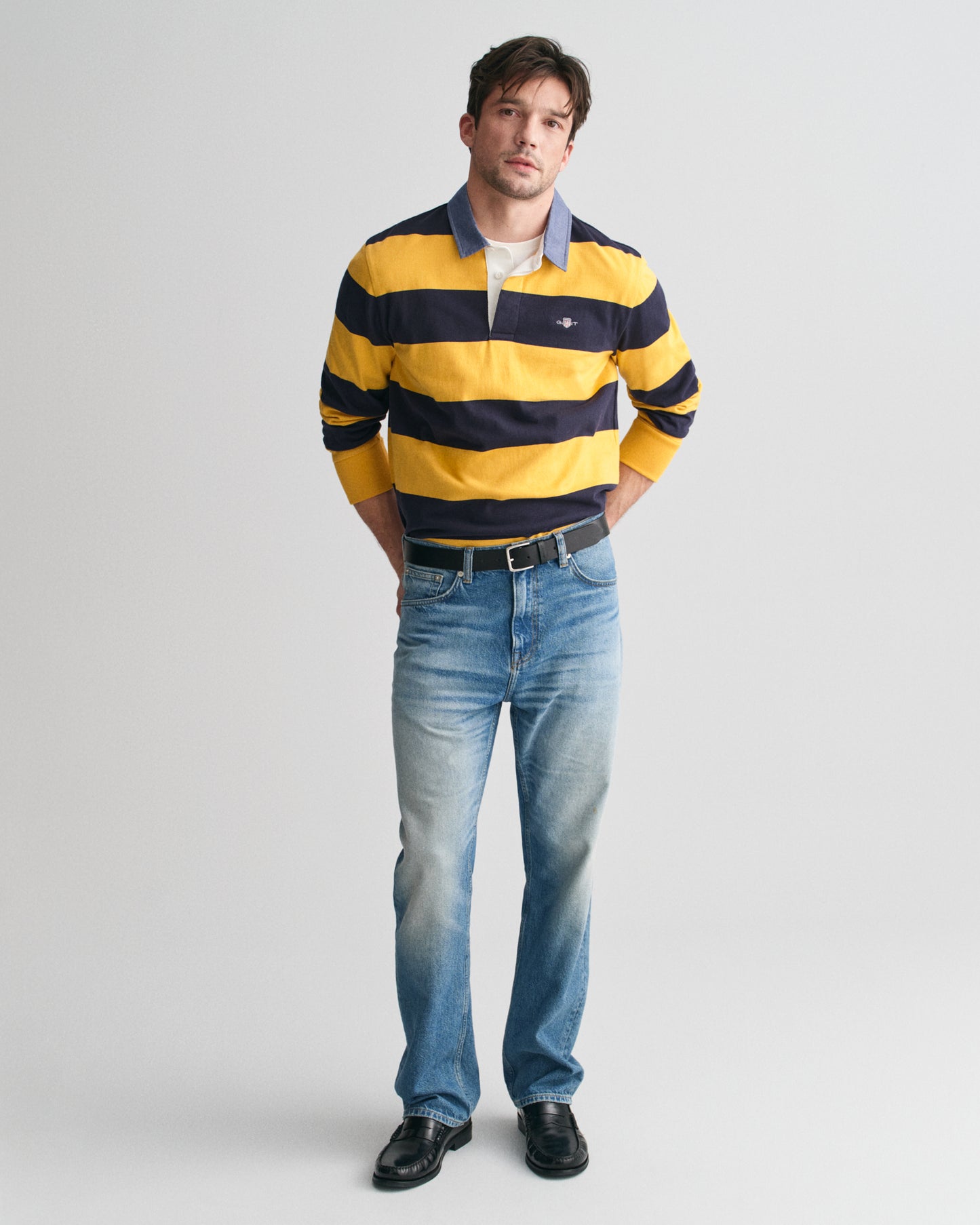 FADED SUNSET, REG CHAMBRAY STRIPE HEAVY RUGGER BY GANT AU.