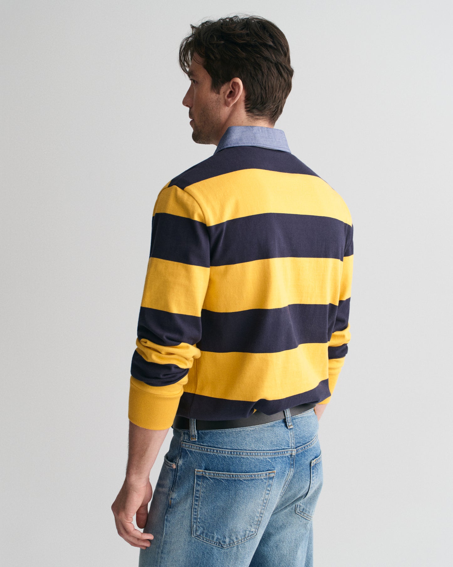 FADED SUNSET, REG CHAMBRAY STRIPE HEAVY RUGGER, BACK-VIEW BY GANT AU.