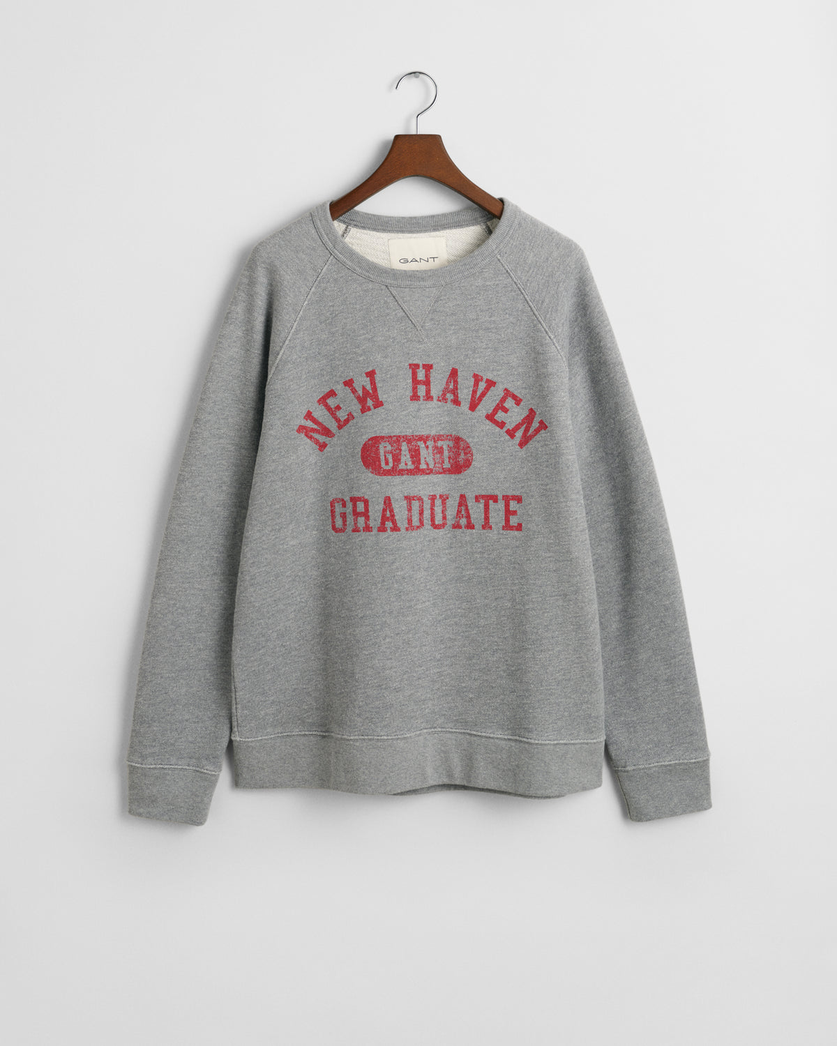 GREY MELANGE, GRAPHIC C-NECK SWEAT, FLAT-LAY BY GANT AU.