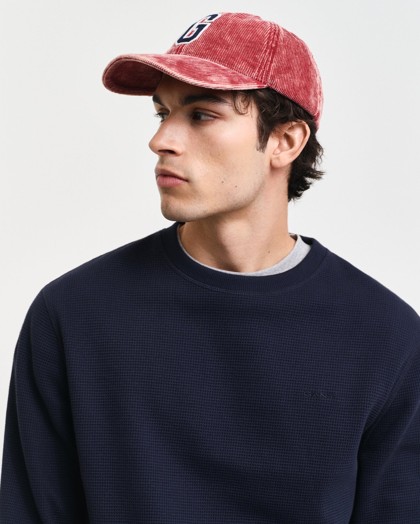 EVENING BLUE, WAFFLE C-NECK SWEAT, CLOSE-UP BY GANT AU.