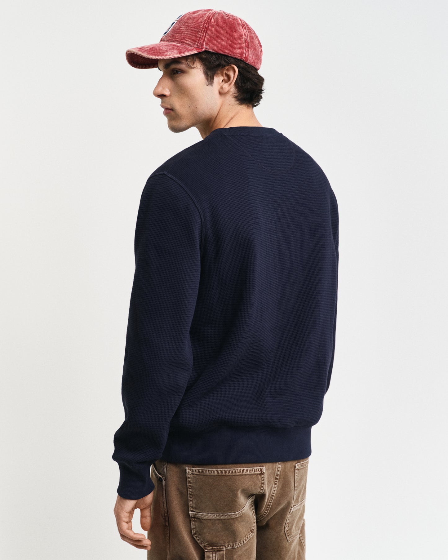 EVENING BLUE, WAFFLE C-NECK SWEAT, BACK-VIEW BY GANT AU.