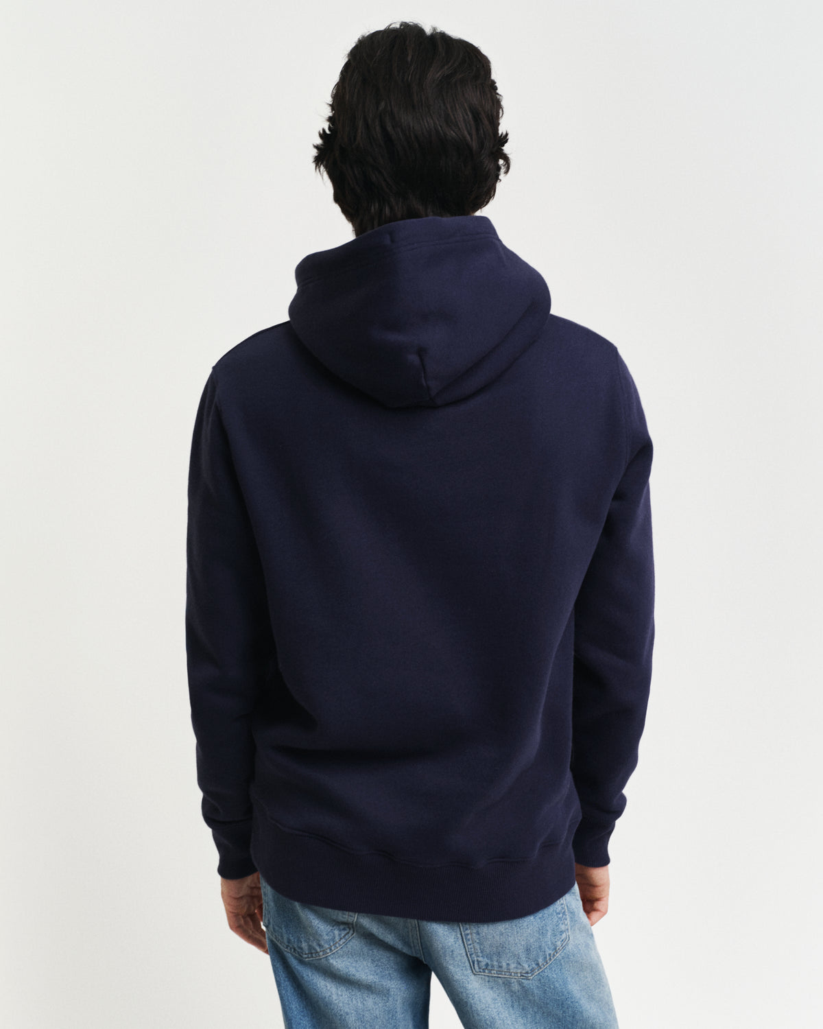 EVENING BLUE, EMBOSSED SWEAT HOODIE, BACK-VIEW BY GANT AU.