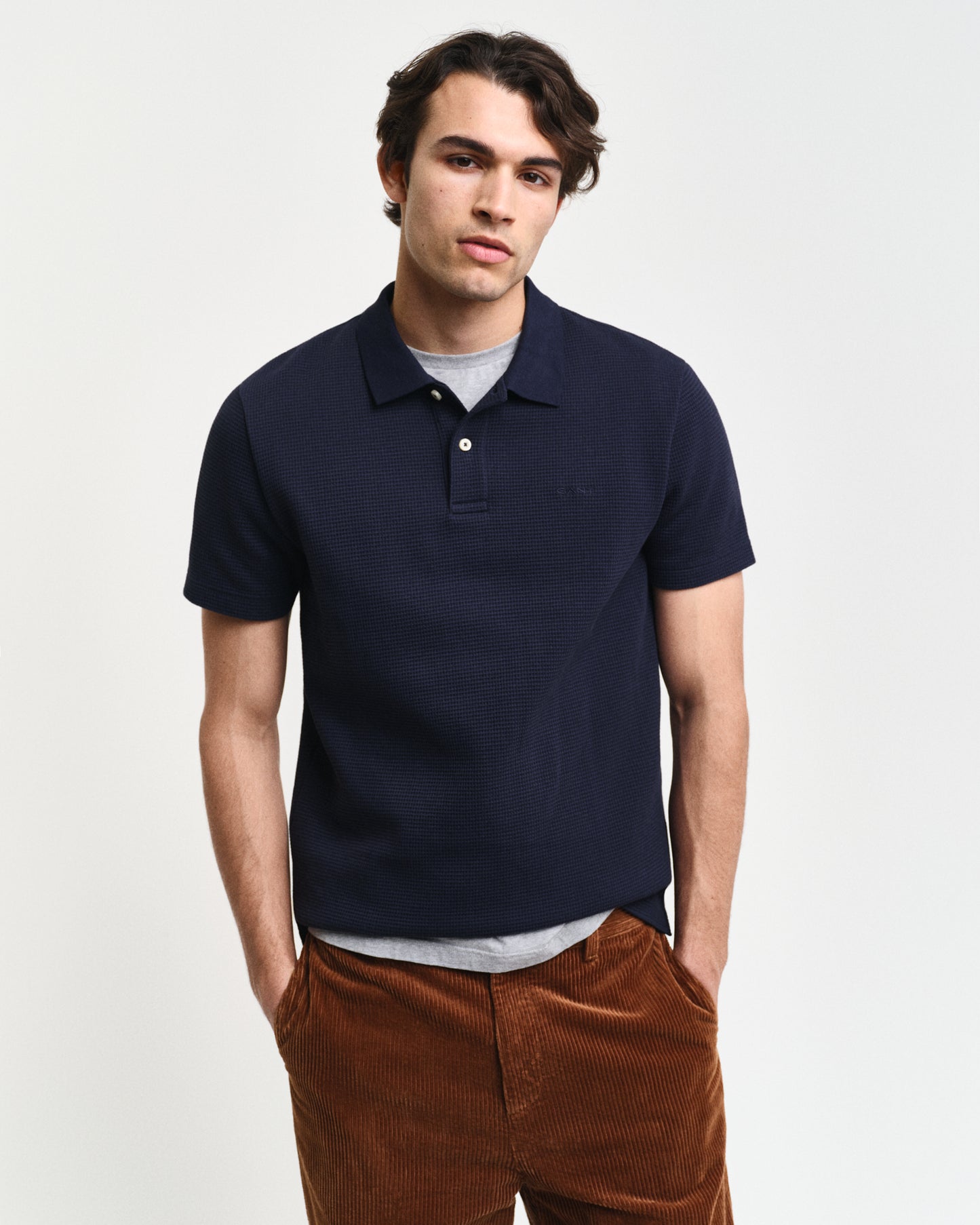 EVENING BLUE, WAFFLE TEXTURED SS POLO, FRONT-VIEW BY GANT AU.