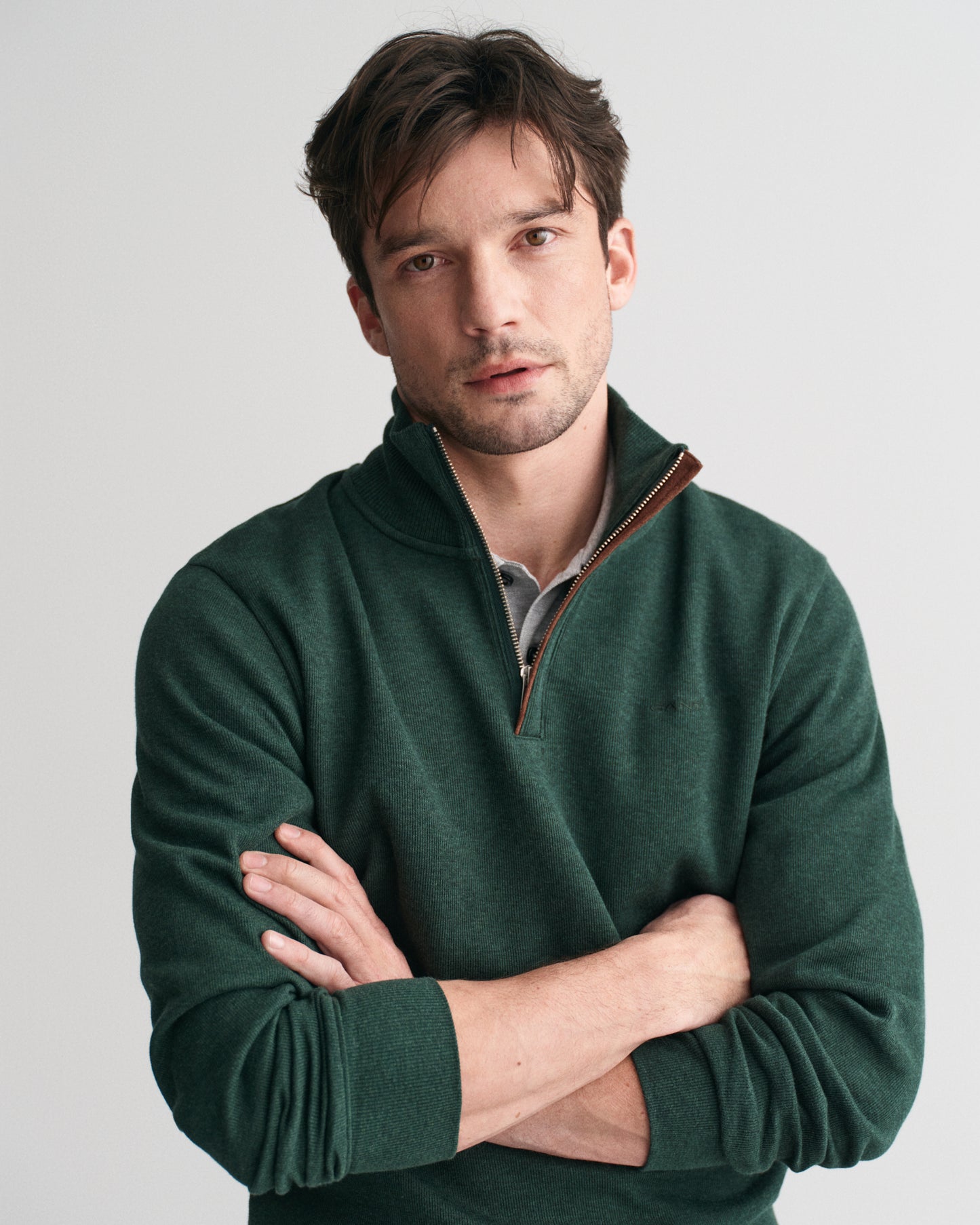 TARTAN GREEN, SACKER RIB HALF ZIP, CLOSE-UP BY GANT AU.