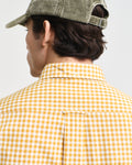 MAPLE YELLOW, REG CLASSIC POPLIN GINGHAM SHIRT, CLOSE-UP BY GANT AU.