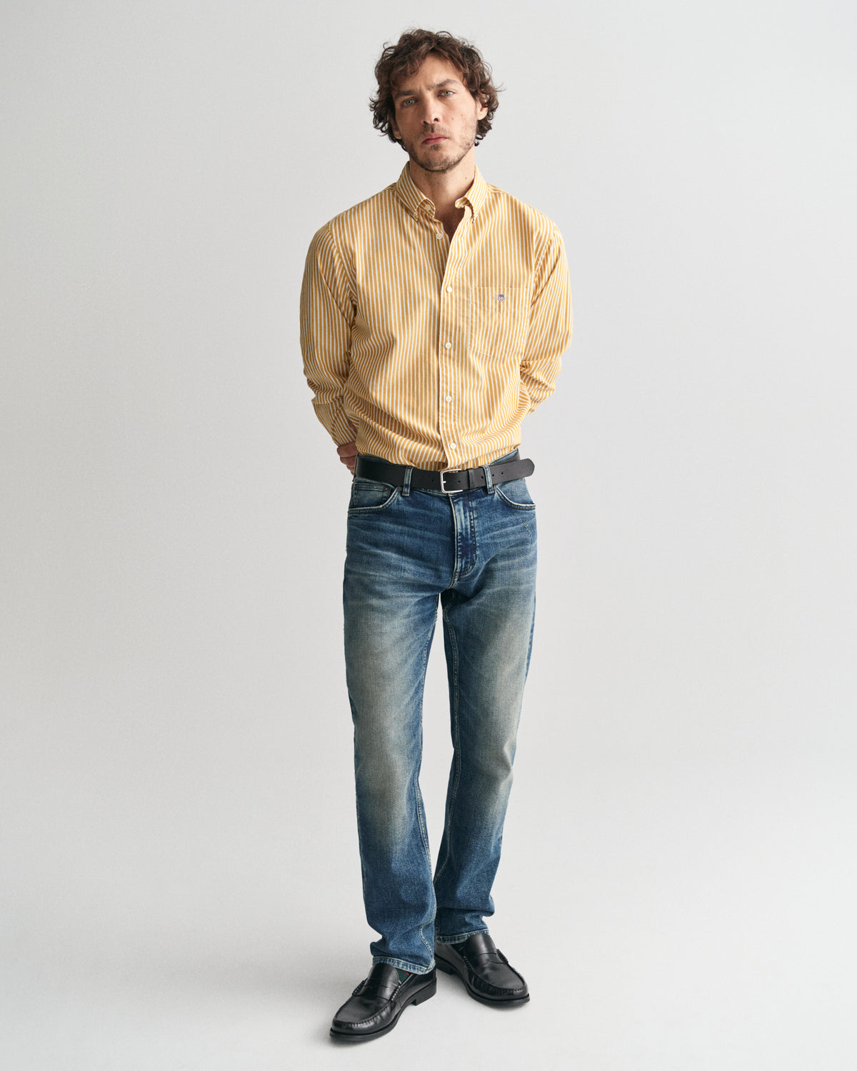 MAPLE YELLOW, REG CLASSIC POPLIN STRIPE SHIRT BY GANT AU.