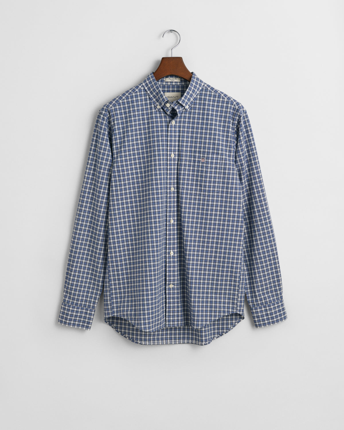 COLLEGE BLUE, REG POPLIN SMALL CHECK SHIRT, FLAT-LAY BY GANT AU.