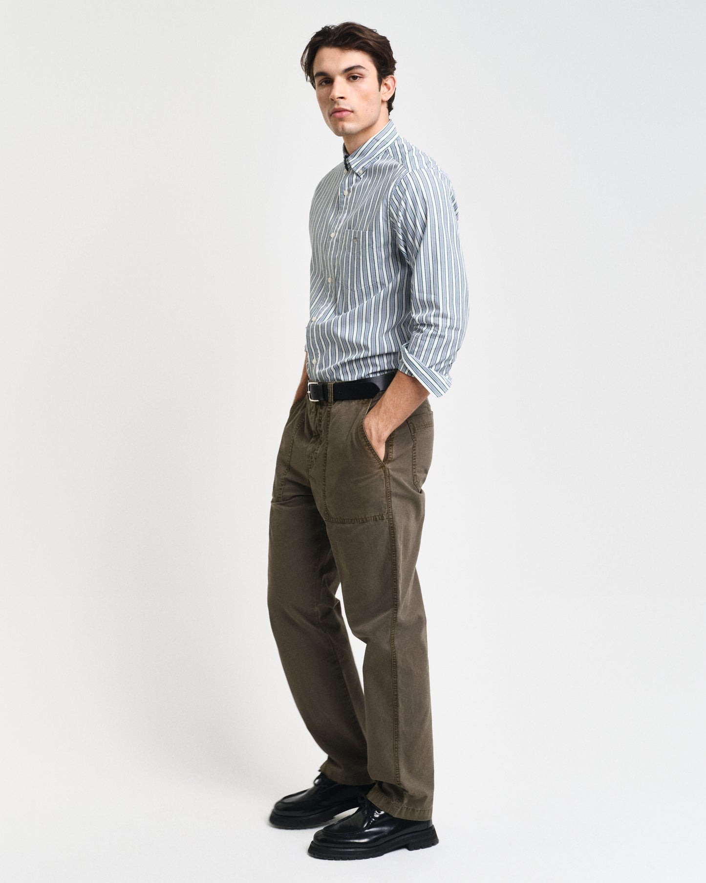 DEEP FOREST GREEN, REG POPLIN STRIPE SHIRT BY GANT AU.