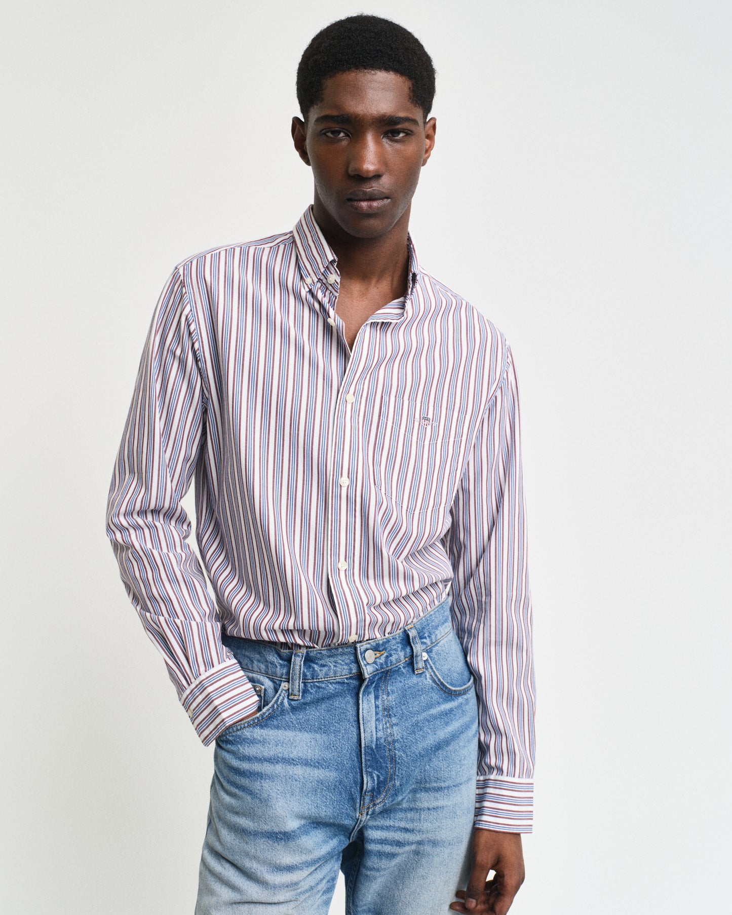 WINE RED, REG POPLIN STRIPE SHIRT, FRONT-VIEW BY GANT AU.