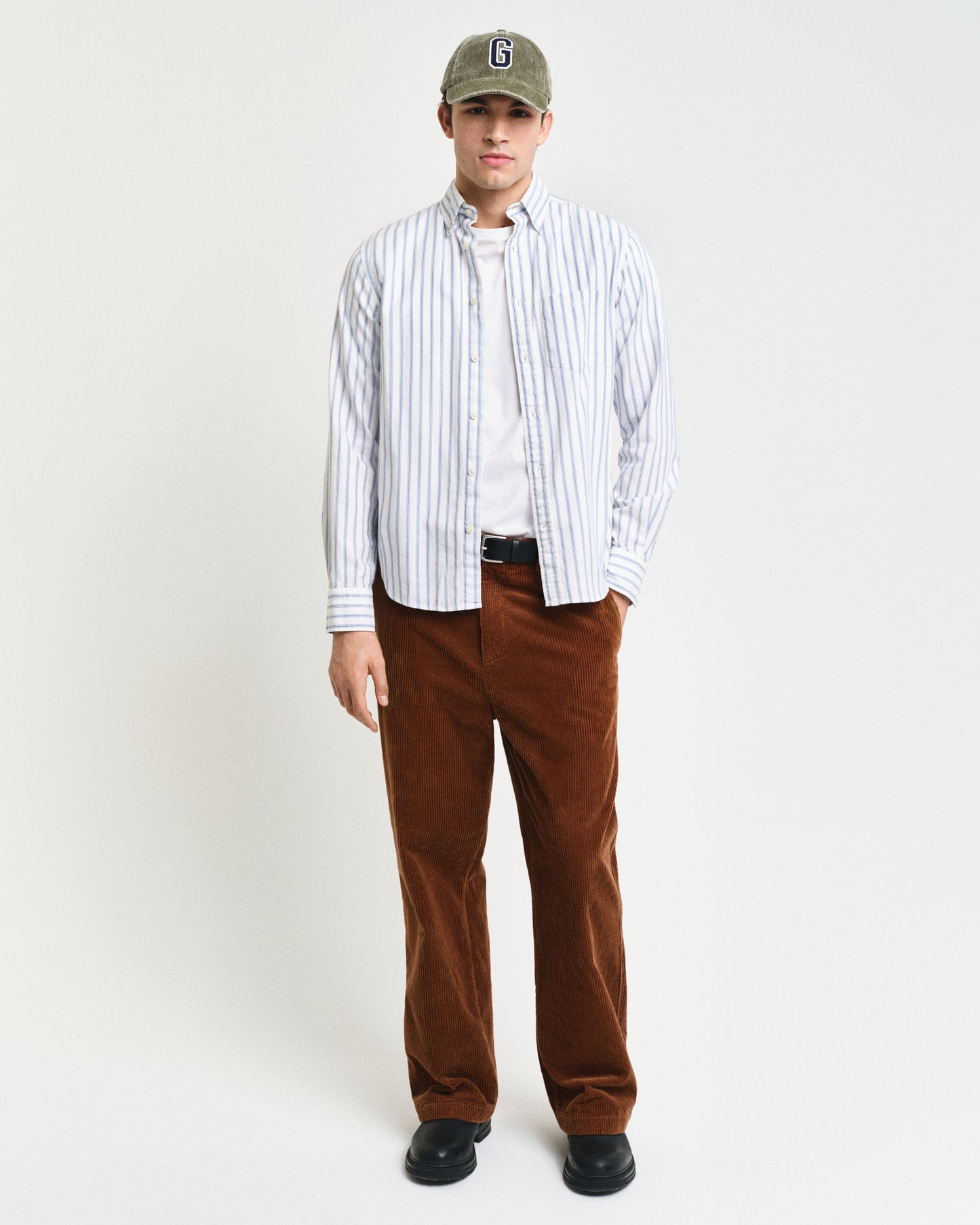 EGGSHELL, REG ARCHIVE OXFORD STRIPE SHIRT BY GANT AU.