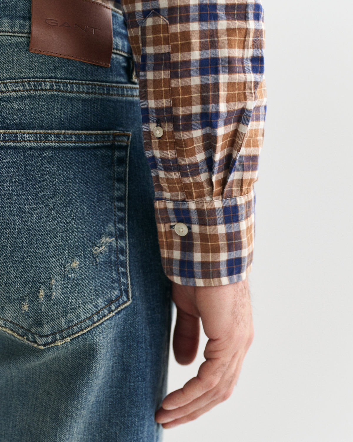 CACOA, REG LIGHT TWILL CHECK SHIRT, CLOSE-UP BY GANT AU.