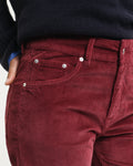 PLUMPED RED, CORDUROY FLARE JEANS, CLOSE-UP BY GANT AU.