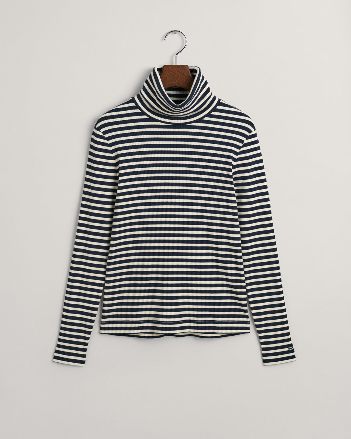 EVENING BLUE, SLIM STRIPED RIBBED TURTLENECK BY GANT AU.