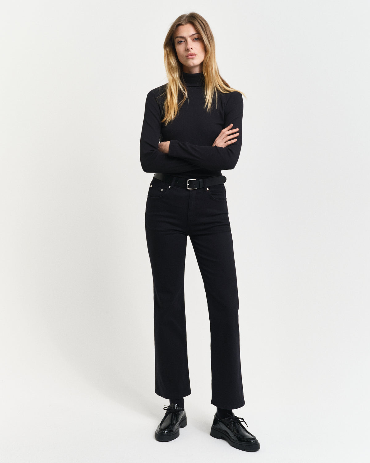 BLACK, SLIM RIB TURTLENECK BY GANT AU.