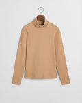 CARAMEL BEIGE, SLIM RIB TURTLENECK, FLAT-LAY BY GANT AU.