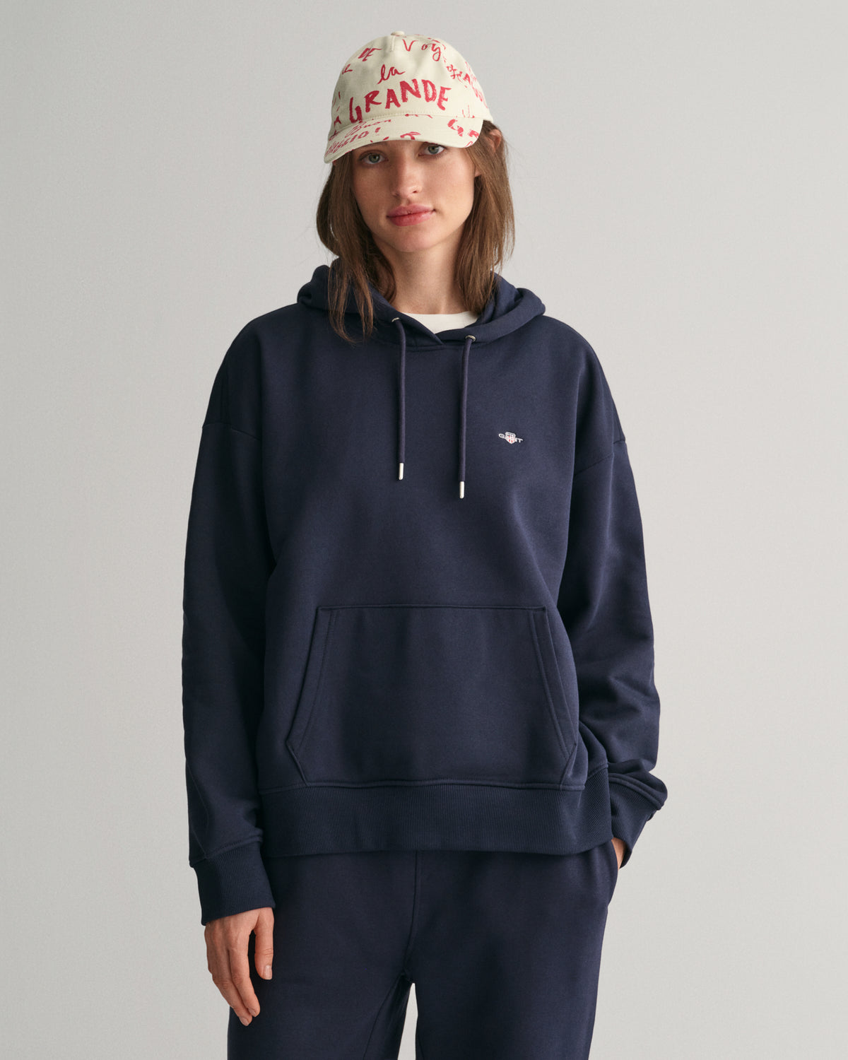 EVENING BLUE, SHIELD HOODIE, FRONT-VIEW BY GANT AU.