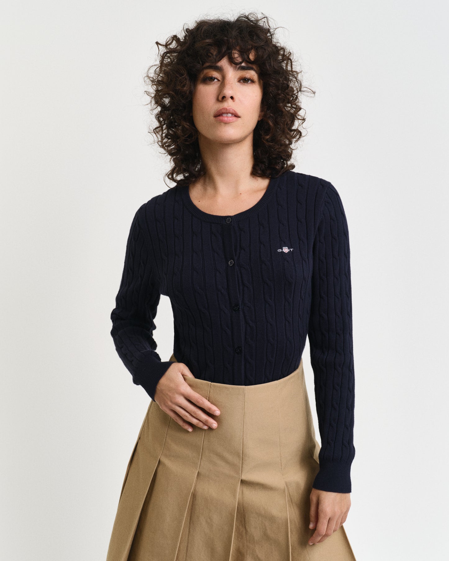 EVENING BLUE, STRETCH COTTON CABLE CARDIGAN, FRONT-VIEW BY GANT AU.