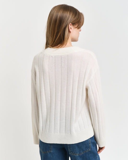 CREAM, WIDE RIBBED WOOL V-NECK, BACK-VIEW BY GANT AU.
