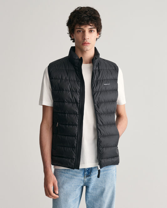 BLACK, LIGHT DOWN VEST, FRONT-VIEW BY GANT AU.