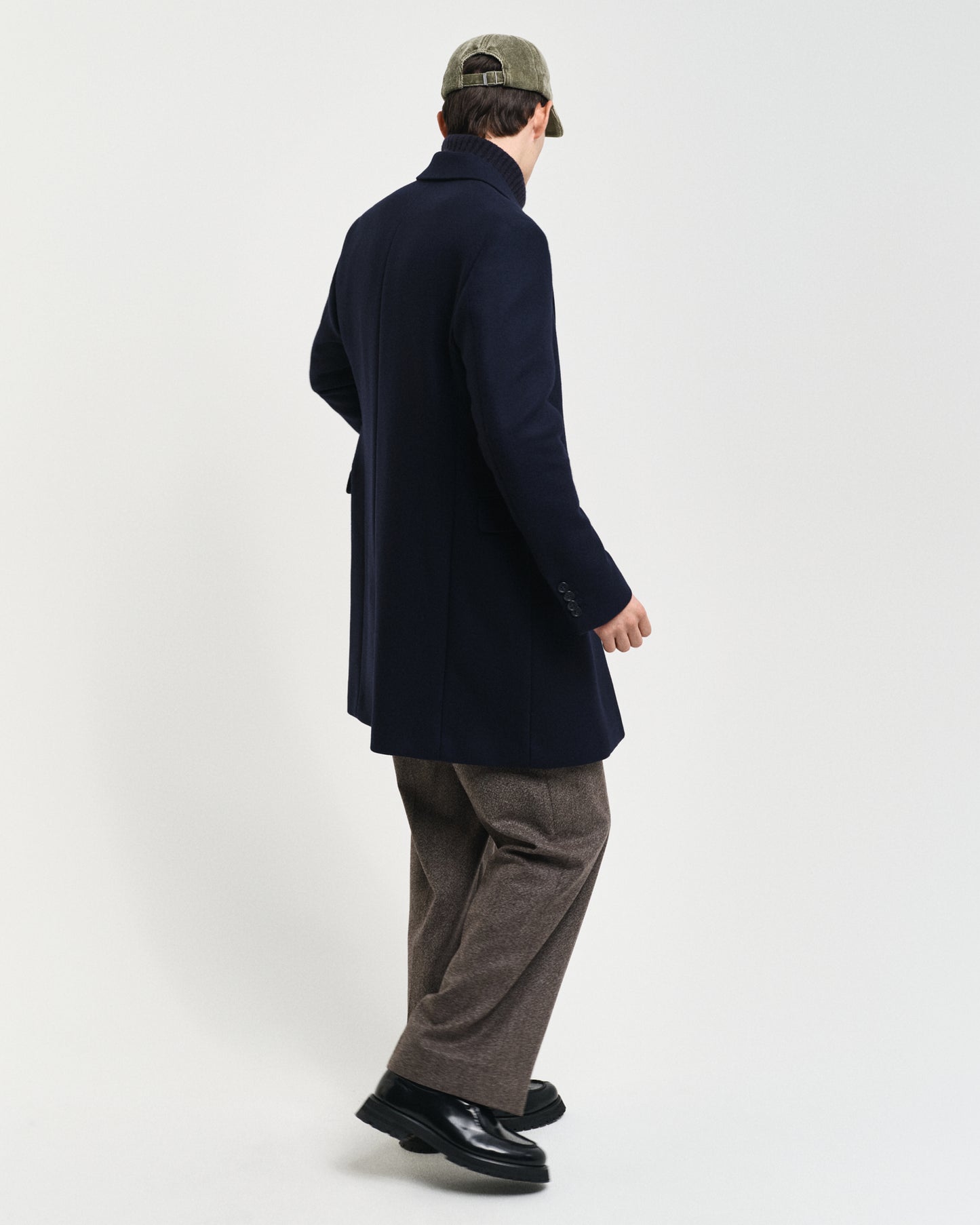 NIGHT BLUE, CLASSIC WOOL COAT, BACK-VIEW BY GANT AU.