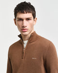 HAZELNUT MELANGE, COTTON PIQUE HALF ZIP, CLOSE-UP BY GANT AU.