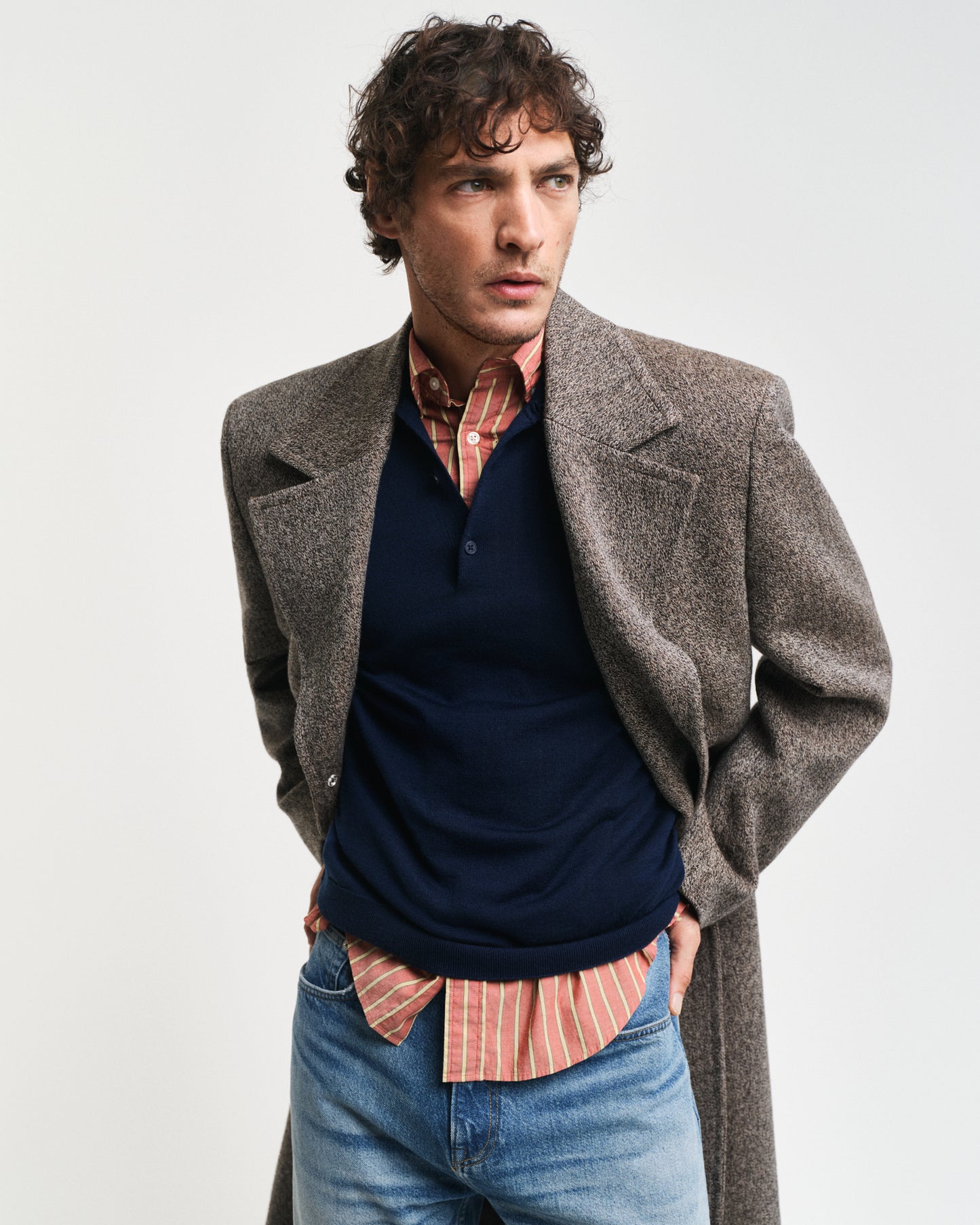 MARINE, EXTRAFINE MERINO WOOL POLO, CLOSE-UP BY GANT AU.