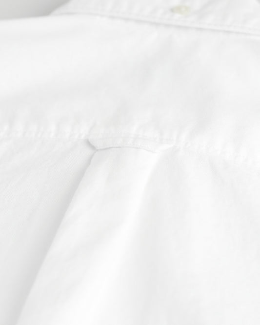 WHITE, SHIELD OXFORD BD SHIRT, CLOSE-UP BY GANT AU.