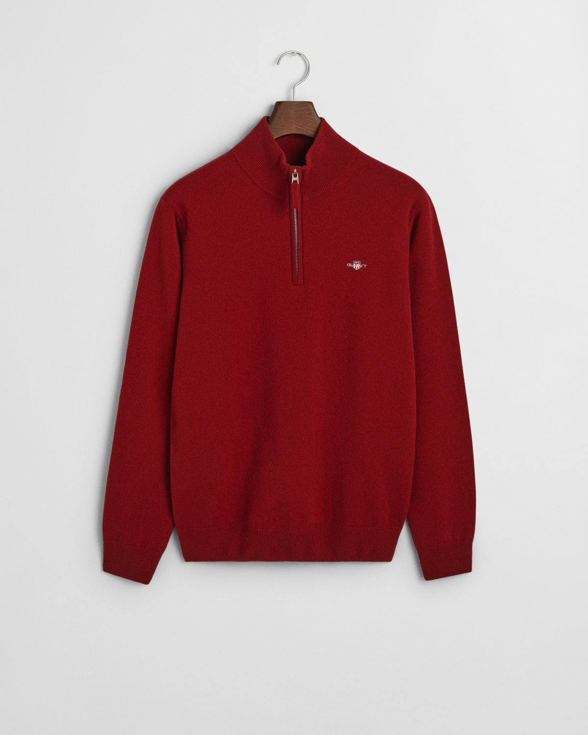PLUMPED RED, SUPERFINE LAMBSWOOL HALF ZIP, FLAT-LAY BY GANT AU.