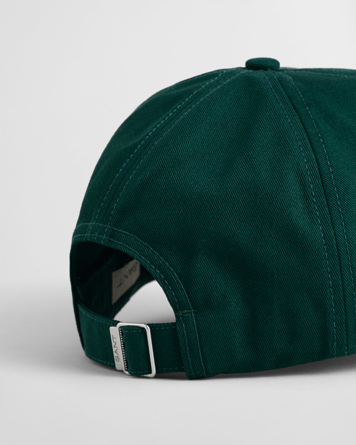 TARTAN GREEN, GANT GRAPHIC CAP, CLOSE-UP BY GANT AU.