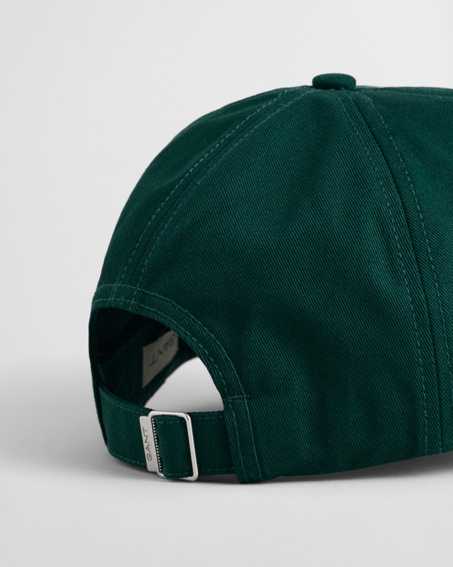 TARTAN GREEN, GANT GRAPHIC CAP, CLOSE-UP BY GANT AU.