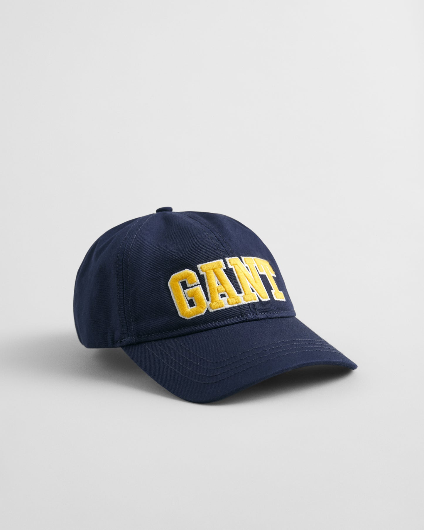 EVENING BLUE, GANT GRAPHIC CAP, FRONT-VIEW BY GANT AU.