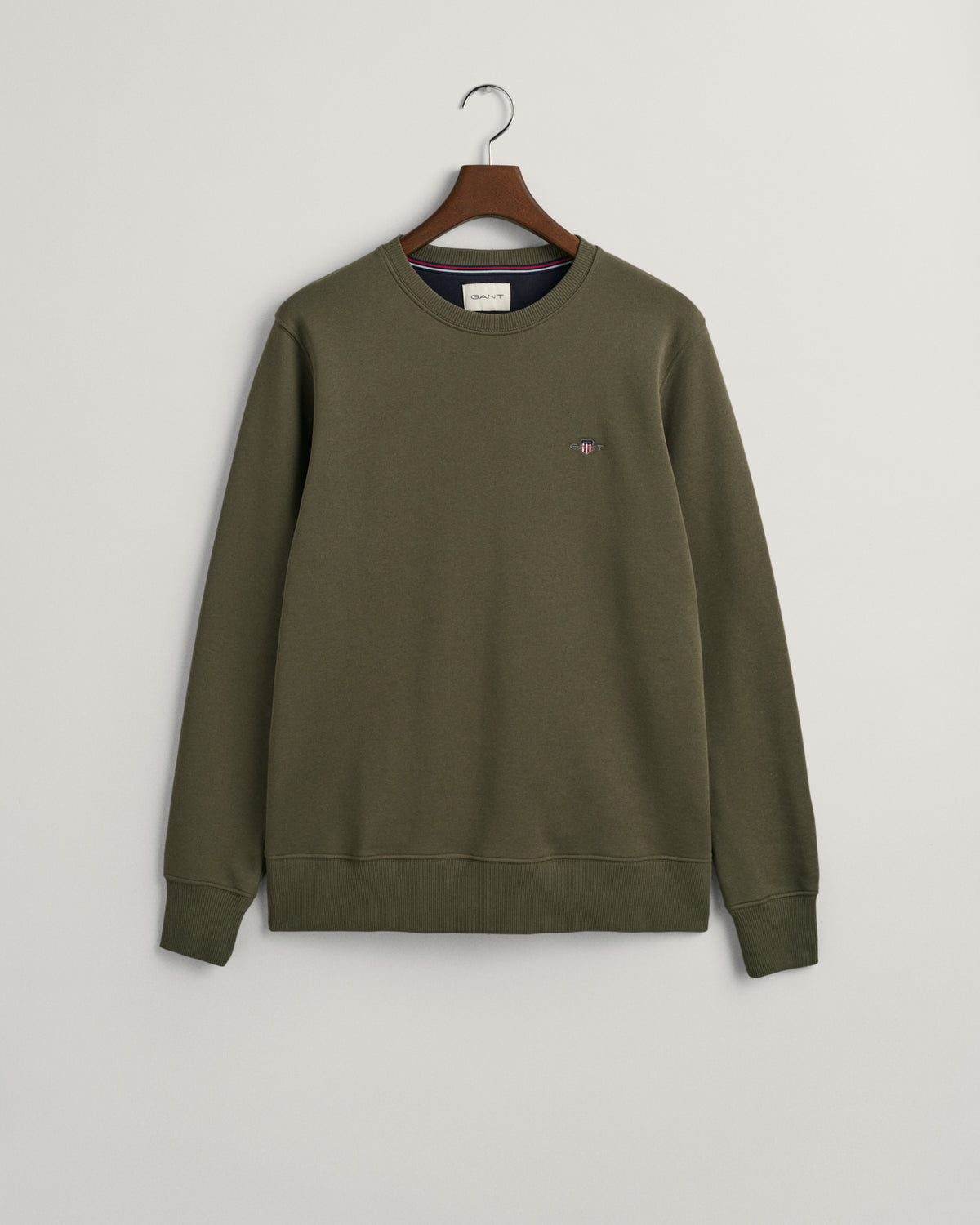 JUNIPER GREEN, REG SHIELD C-NECK SWEAT BY GANT AU.