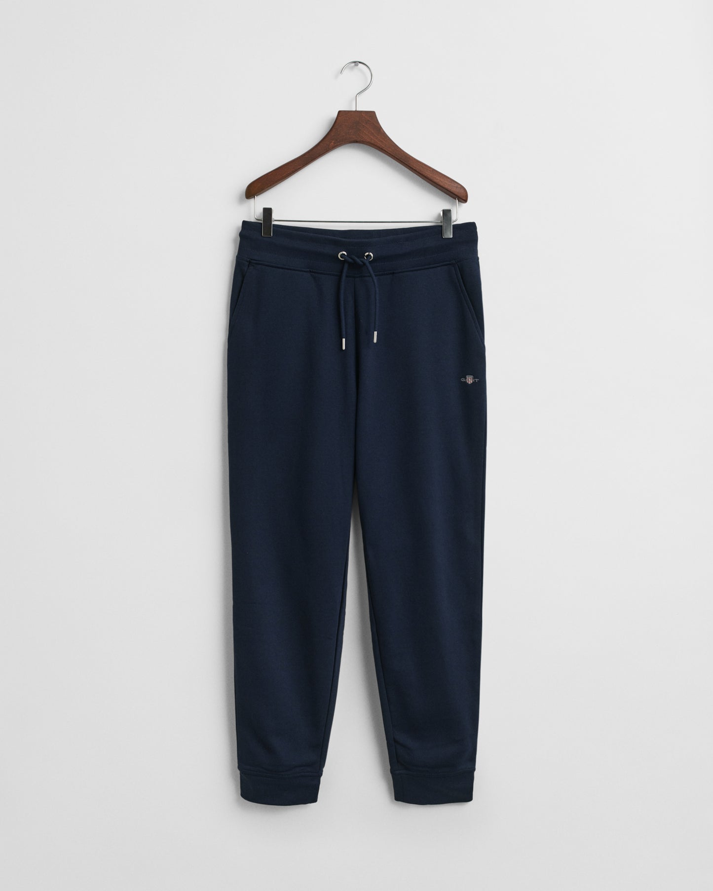 MARINE, SHIELD LOGO SWEAT PANTS BY GANT AU.