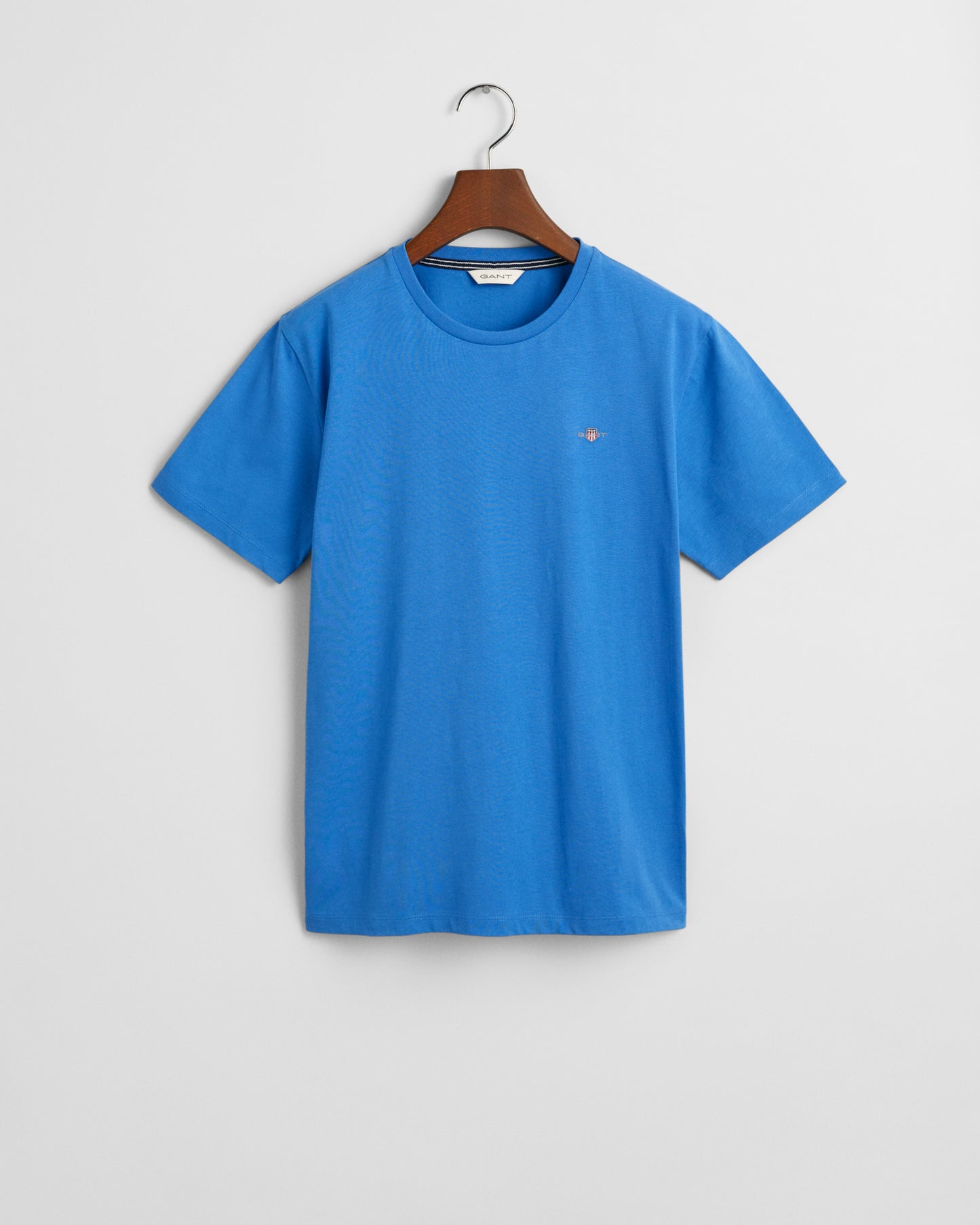 GREECE BLUE, SHIELD SS T-SHIRT BY GANT AU.