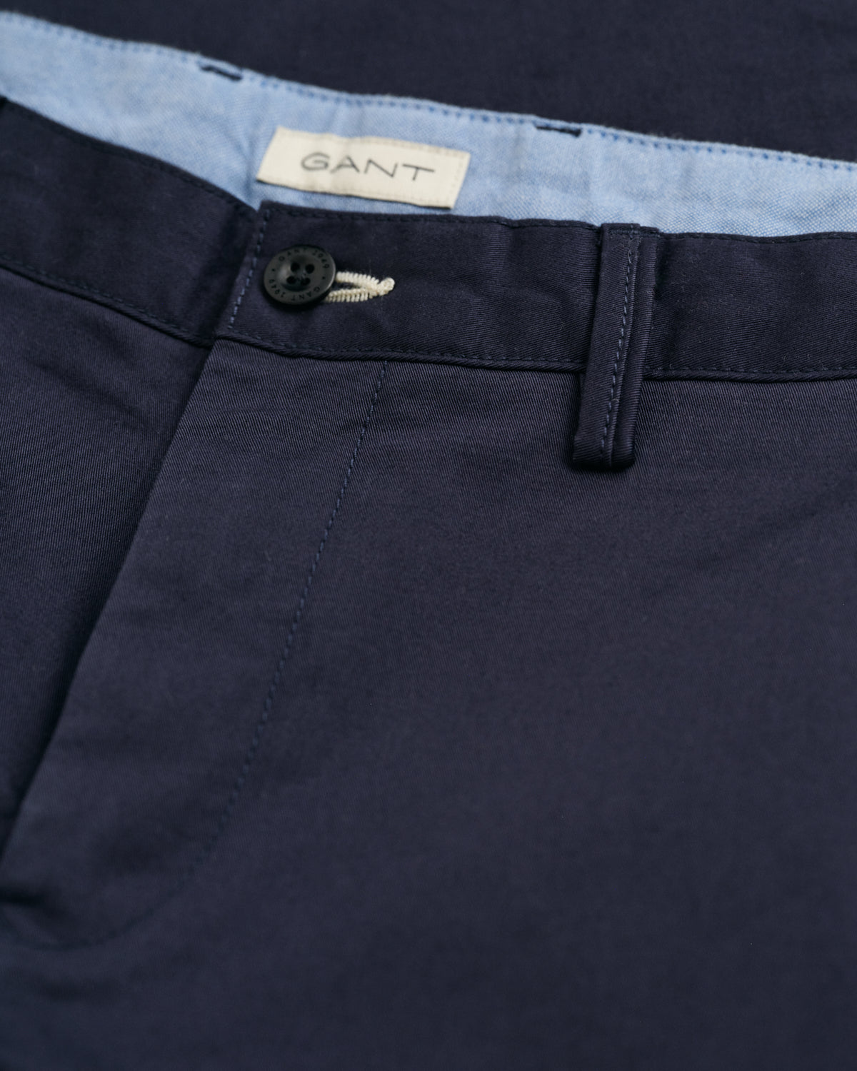 MARINE, GANT CHINO, FLAT-LAY BY GANT AU.