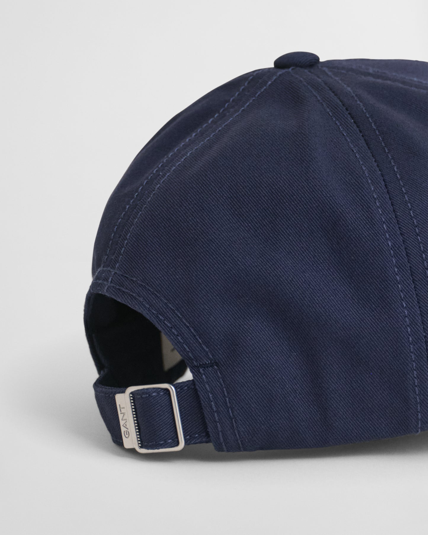 MARINE, UNISEX. TWILL CAP, CLOSE-UP BY GANT AU.