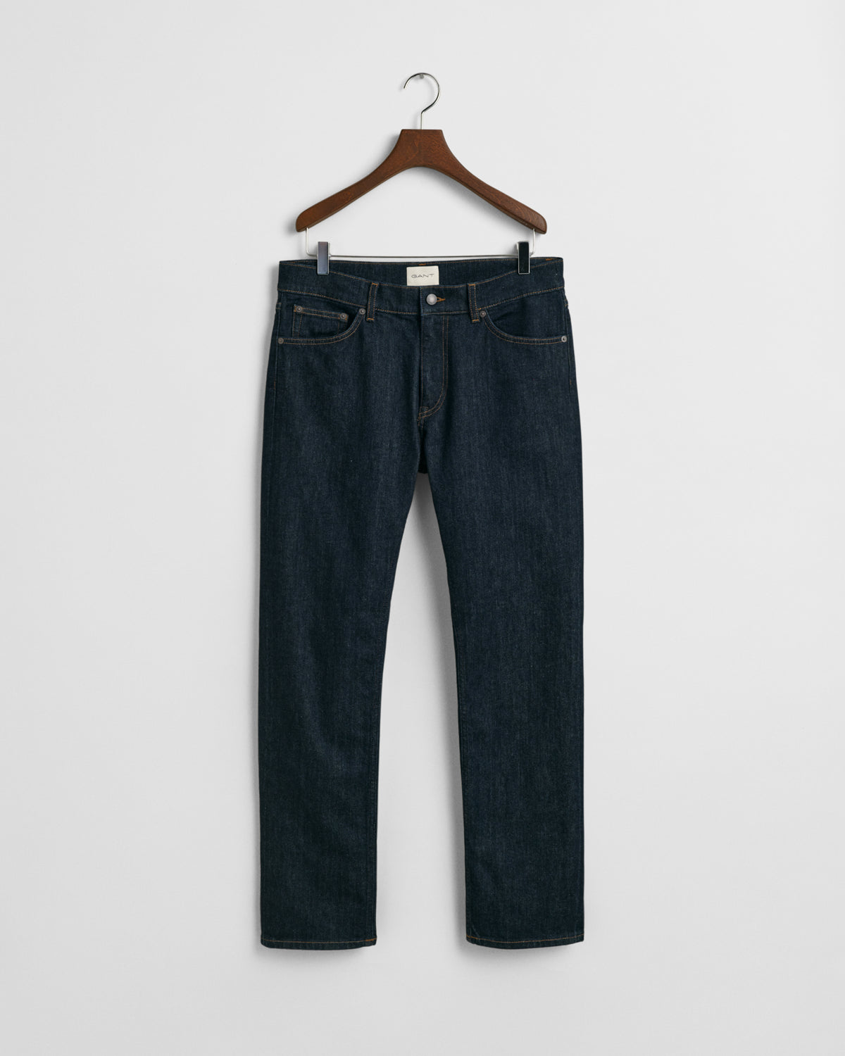 DARK BLUE, REGULAR GANT JEANS, FLAT-LAY BY GANT AU.
