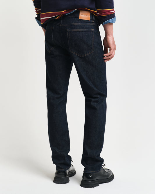 DARK BLUE, REGULAR GANT JEANS, BACK-VIEW BY GANT AU.