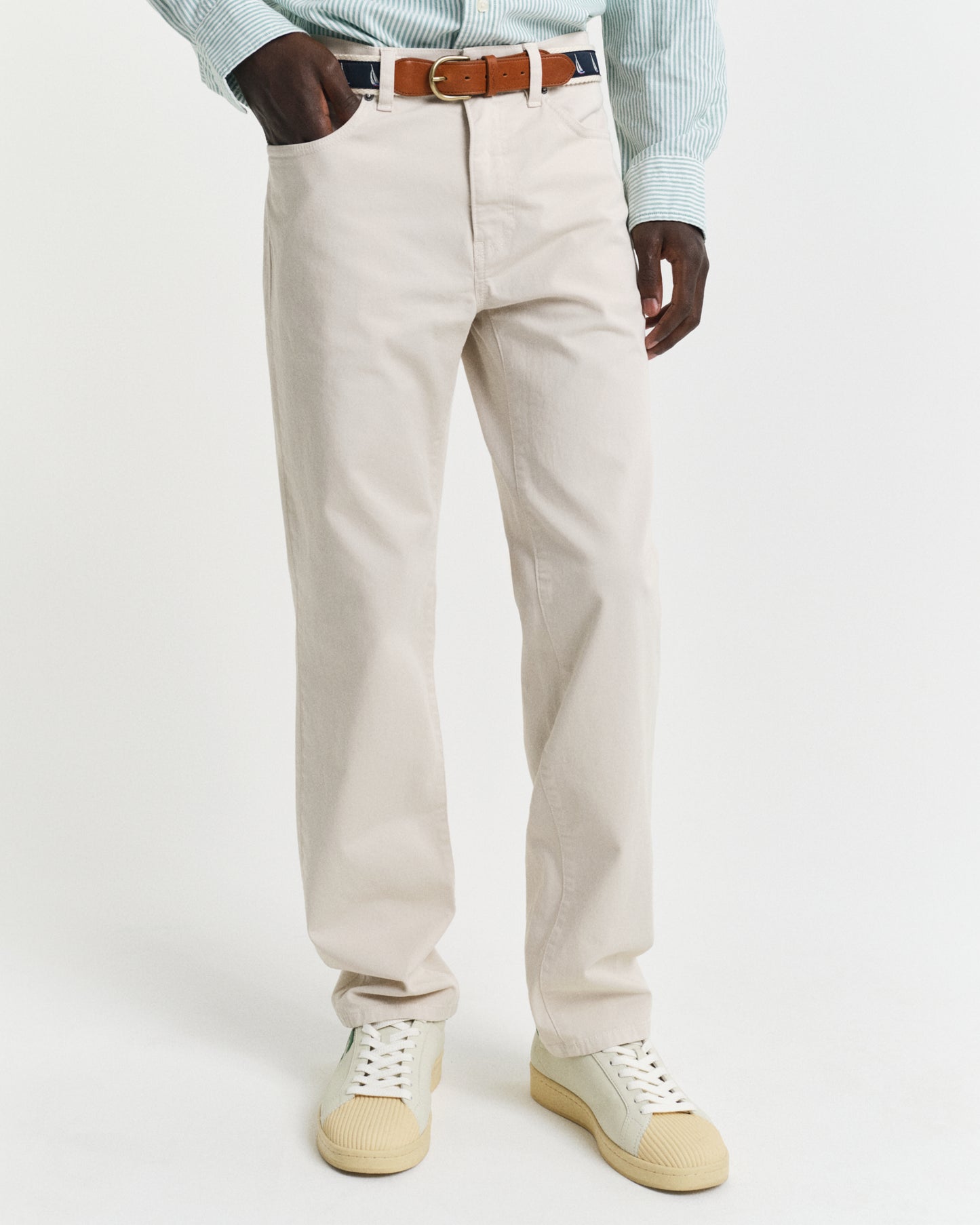 MODEL WEARING REGULAR DESERT JEANS