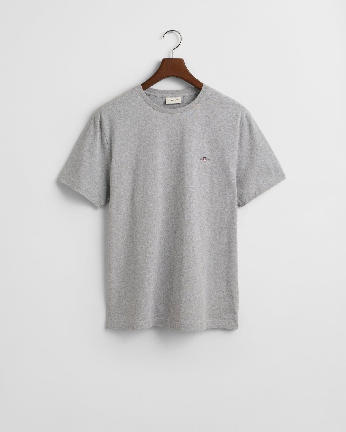 GREY MELANGE, REG SHIELD SS T-SHIRT BY GANT AU.