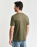 JUNIPER GREEN, REG SHIELD SS T-SHIRT, BACK-VIEW BY GANT AU.