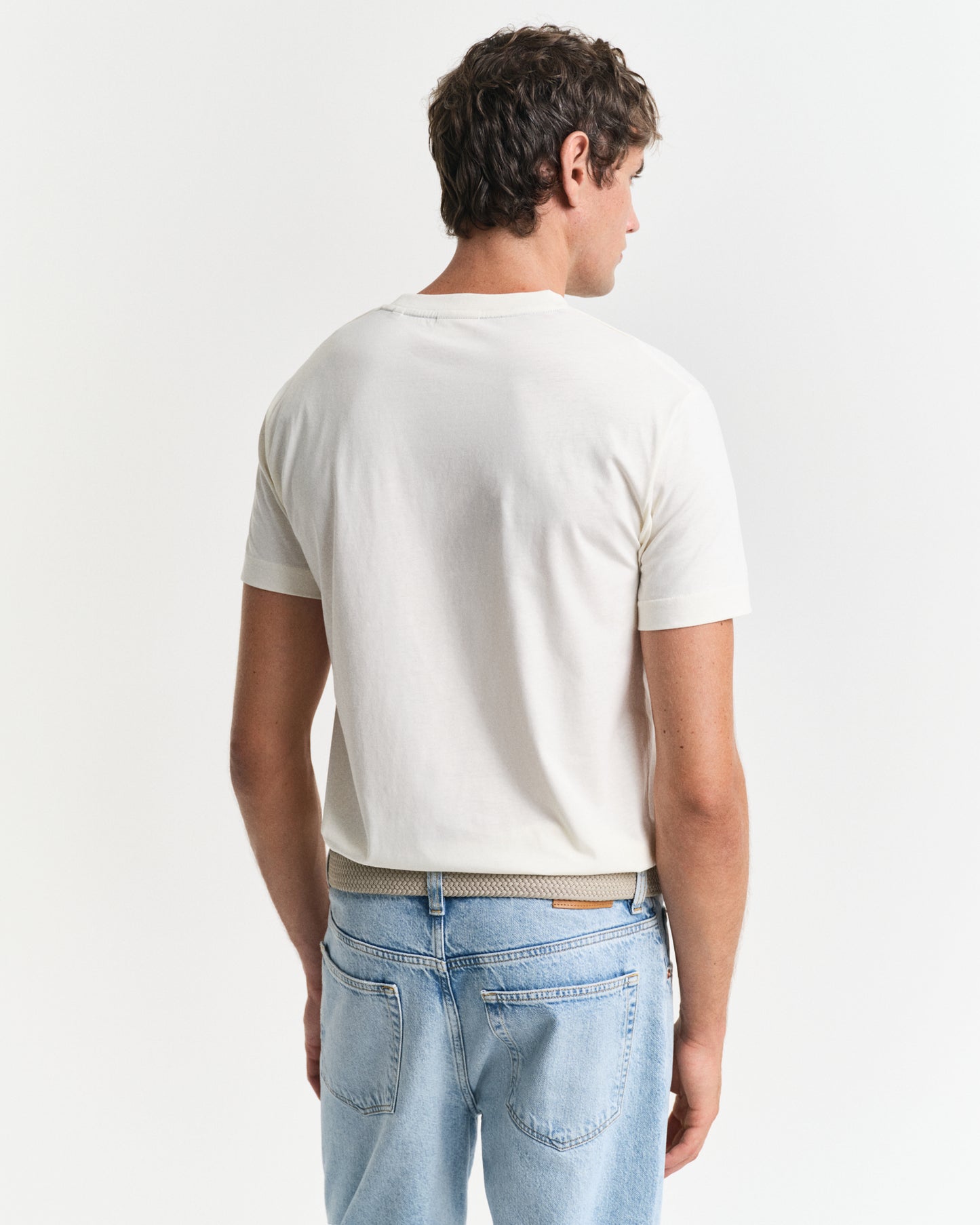CREAM, GRAPHIC SS T-SHIRT, BACK-VIEW BY GANT AU.
