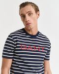 EVENING BLUE, GRAPHIC STRIPED SS T-SHIRT, CLOSE-UP BY GANT AU.